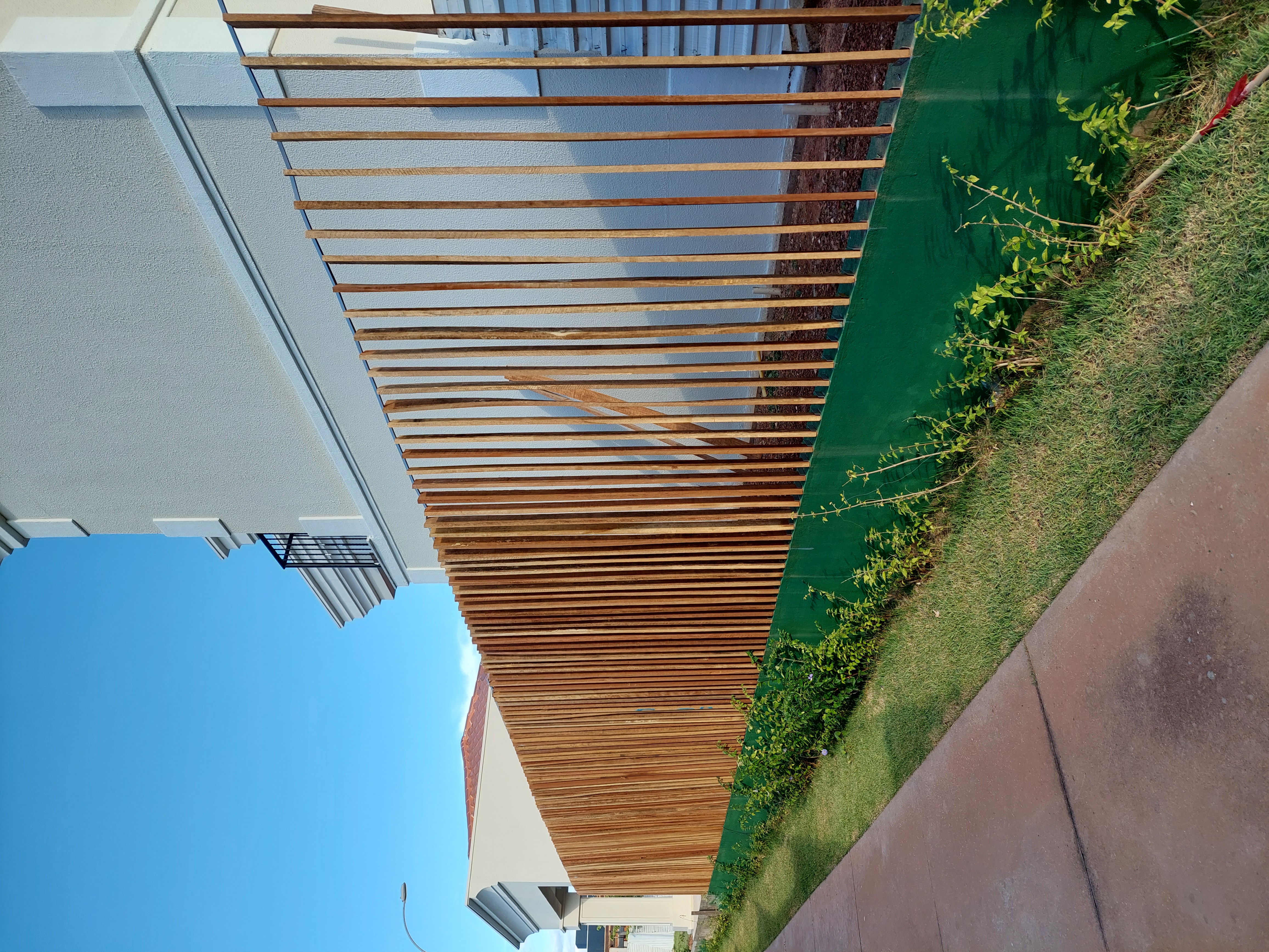 Fachada residencial em condomínio